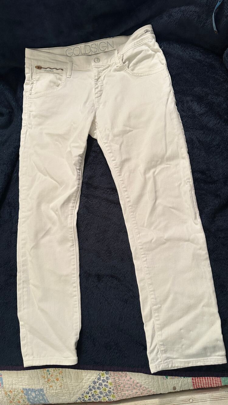 GOLDSIGN WHITE COTTON STRAIGHT LEG JEANS